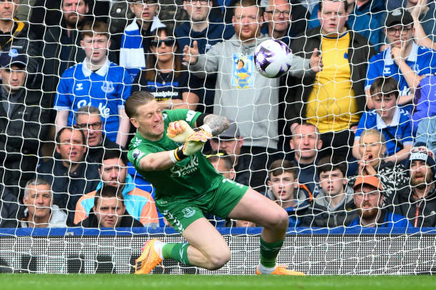 在激烈竞争 在激烈竞争